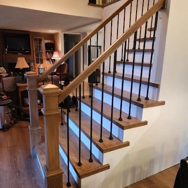 Local woodworking craftsman Waterloo IL