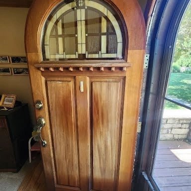 Skilled wood furniture makers Waterloo IL